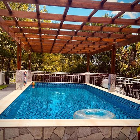Belle Montagne Holiday Apartments Grand Anse  Exterior photo