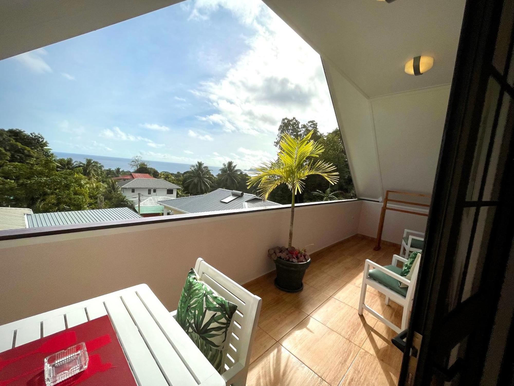 Belle Montagne Holiday Apartments Grand Anse  Exterior photo